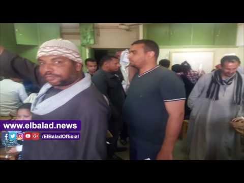 صدى البلد | أهالي التلاميذ المصابين بالتسمم يتهمون المسئولين بالإهمال في رعاية أبنائهم