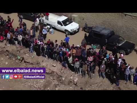 صدى البلد | رد فعل أهالي المطرية عقب انتشال التمثال .. وهتافات مطرية .. مطرية