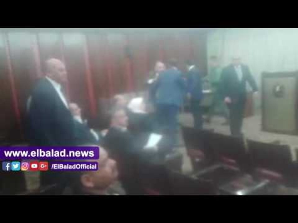 صدى البلد | شتائم واشتباك بالأيدى باجتماع محلية البرلمان