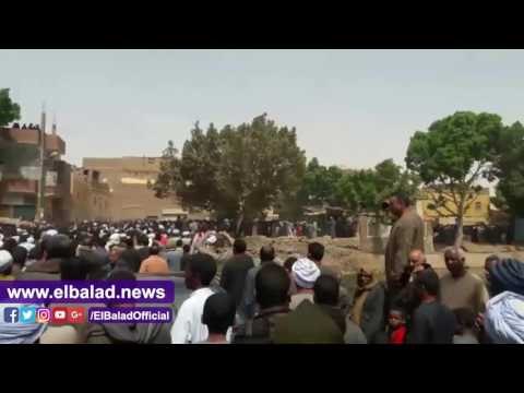 صدى البلد | تشيع جثمان شهيد الاقصر بمسقط راسه