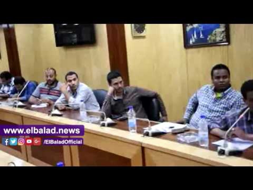 صدى البلد |محافظ أسوان يناقش فى إجتماع موسع جهو...