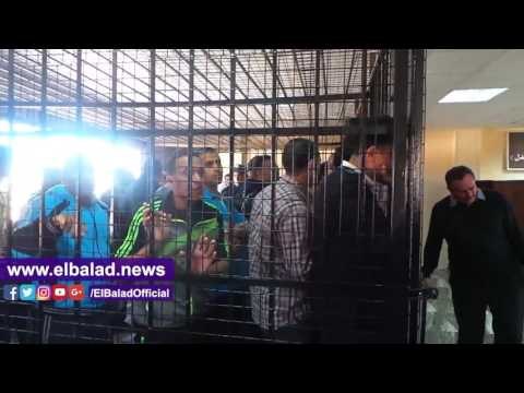 صدى البلد | توافد المحامين على جلسة محاكمة مغتصب «طفلة البامبرز»