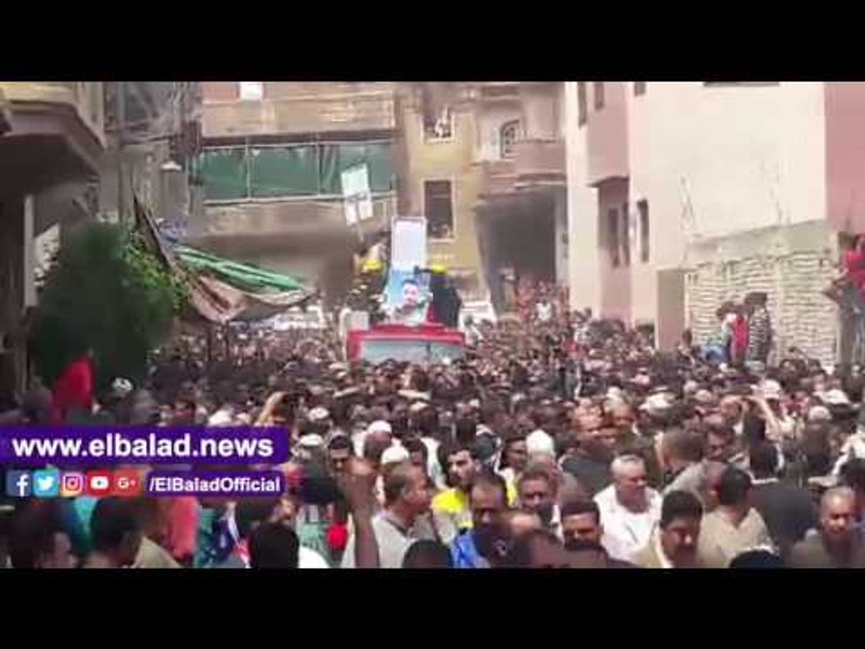 صدى البلد | أهالي قرية سجين يشيعون جثمان أمين شرطة شهيد تفجير مركز تدريب طنطا