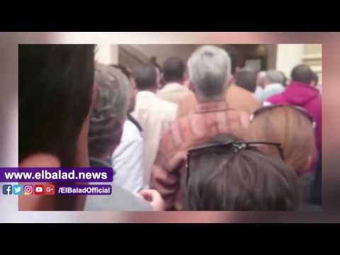 صدى البلد | غضب اهالي شهداء تفجير «مارجرجس» بعد منعهم من دخول الكنيسة