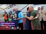 صدى البلد | حسام حسن مع لاعبي الزمالك قبل مباراة المصري