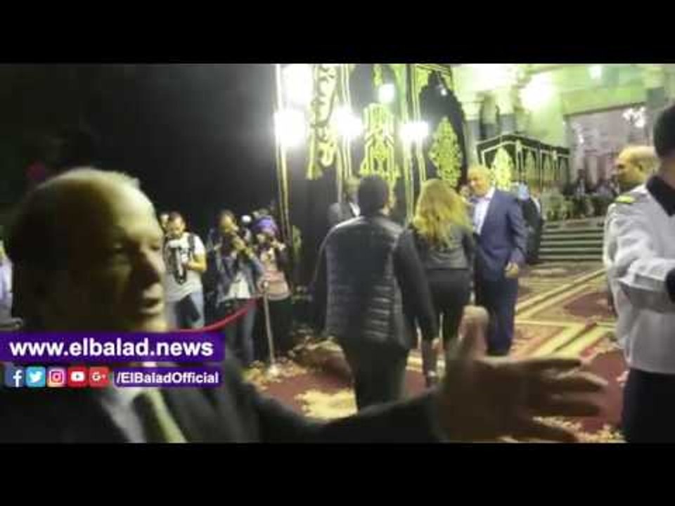 صدى البلد | ليلى علوي وميرفت أمين ورجاء الجداوي في عزاء والدة شريف عرفة