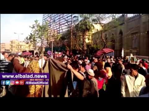 صدى البلد | توافد أعداد كبيرة من المواطنين للاحتفال بمولد السيدة زينب.