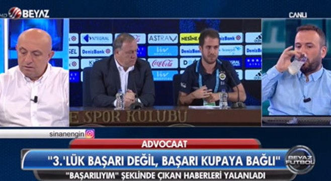 Gökçek'in kanalında canlı yayında rakı içti