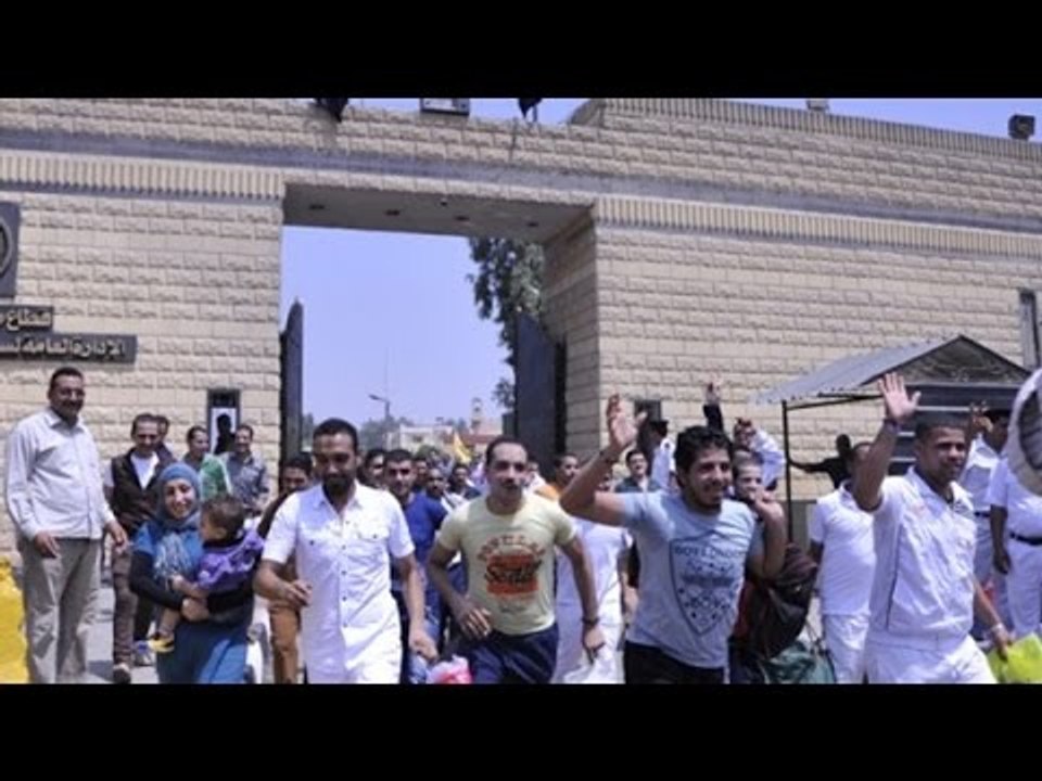 صباح البلد - شاهد ما فعله أهالي الـ82 المفرج عنهم بعد العفو الرئاسي