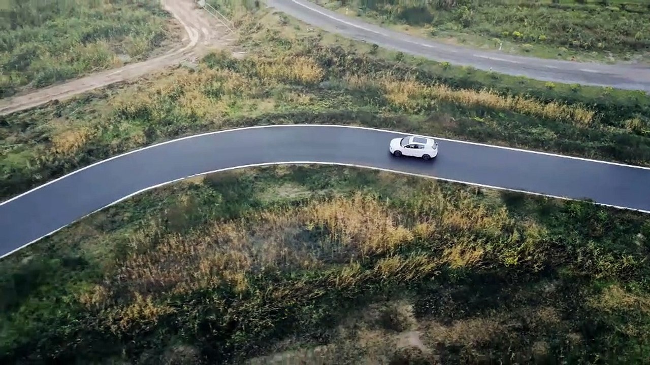 Tests sur routes publiques du SUV intermédiaire électrique Aiways U5