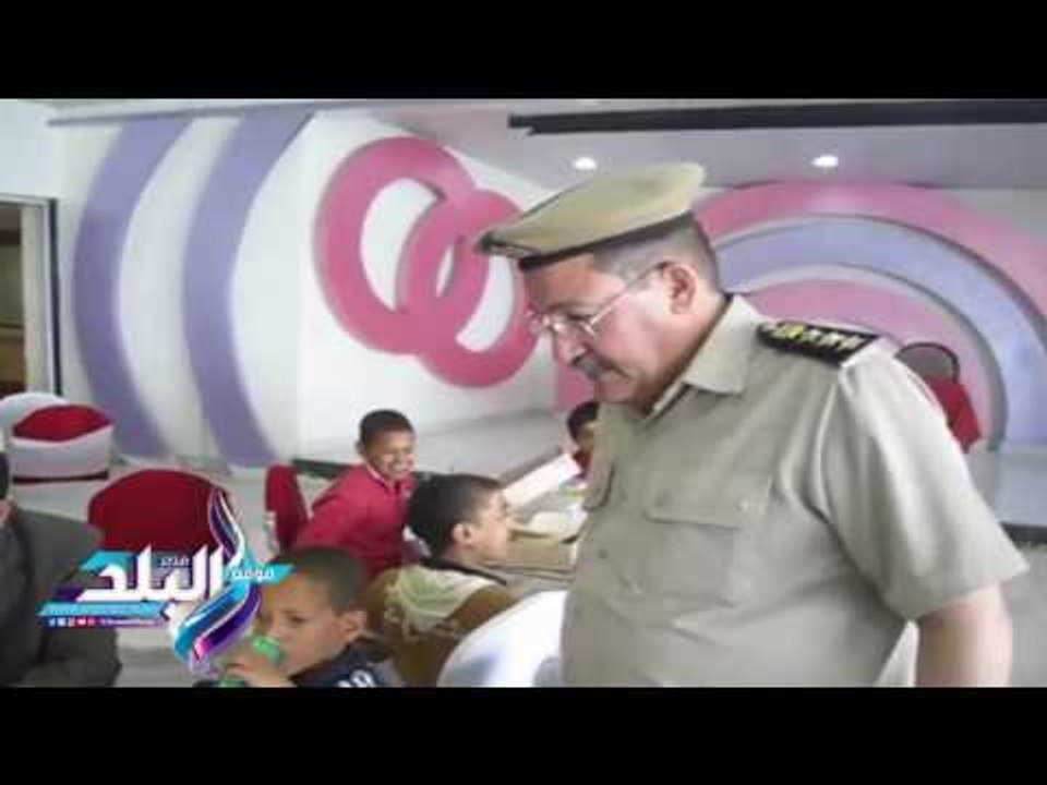 صدى البلد | أمن بنى سويف يوزع هدايا ووجبات علي 150 طفلا يتيما