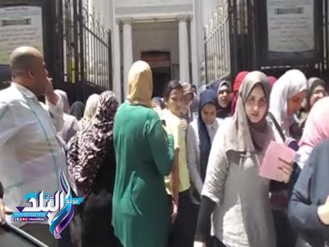 صدى البلد | احدى اولياء الامور تعترض على المراقبين بلجنة بالدقهلية قائلة القرى فيها غش