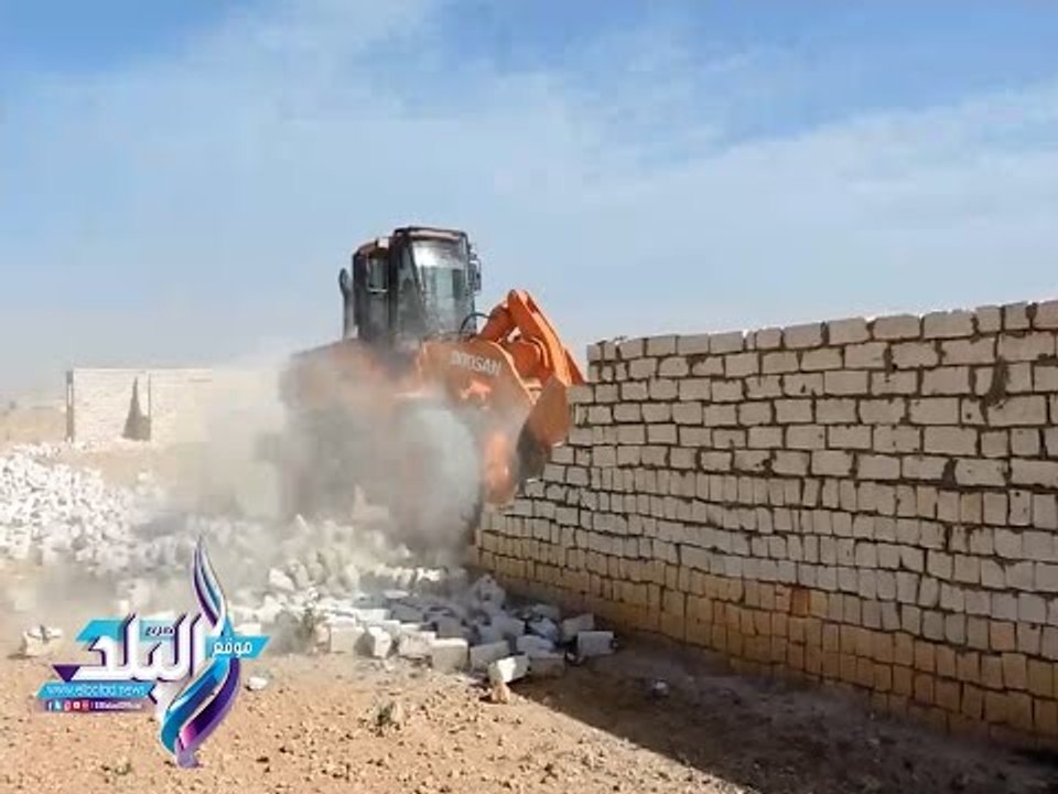 صدى البلد | مدير امن مطروح استمرار حملات الازال...