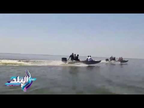 صدى البلد | الغضبان والوزير يتابعان أعمال تطهير بحيرة المنزلة من التعديات