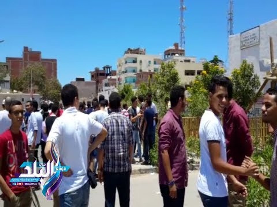 صدى البلد | طلاب البحر الأحمر يشكون من صعوبة الكمياء