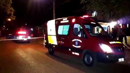 Homem pede socorro em bar ao ser esfaqueado no Bairro Santa Felicidade