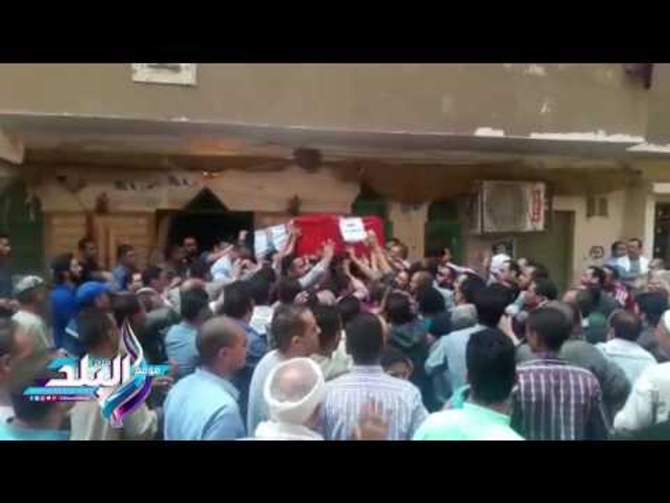 صدى البلد | الآلاف يشيعون جثمان شهيد رفح بأسيوط وسط غياب مسئولي المحافظة