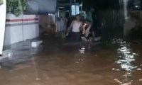 Banjir Masih Genangi Lampung, Ketinggian Air Capai 100 Cm