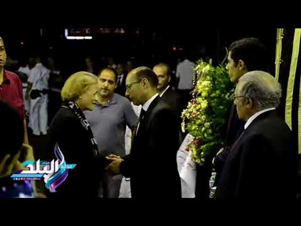 صدى البلد |  فايزة أبوالنجا وسعد الدين إبراهيم يشاركان في عزاء رفعت السعيد