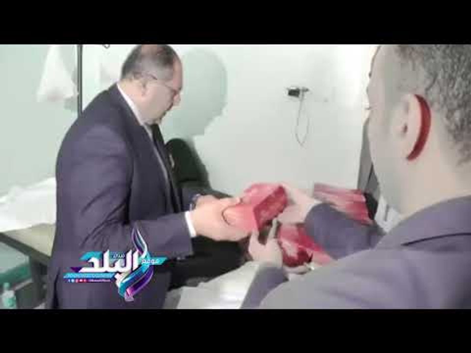 صدى البلد | محافظ سوهاج يشارك الأطفال الأيتام فرحتهم بالعيد ويزور المرضي بالمستشفي العام