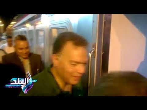 صدى البلد | وزير النقل يستقل القطار من قنا إلى الأقصر