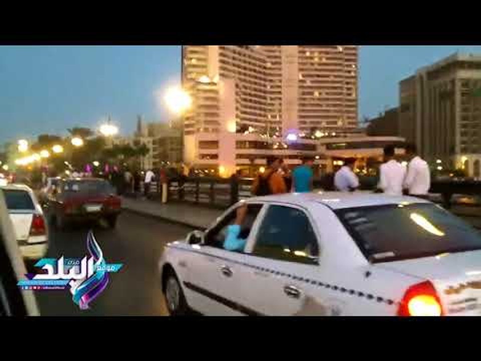 صدى البلد | توافد الى كوبري قصر النيل للاحتفال بثاني أيام عيد الأضحى