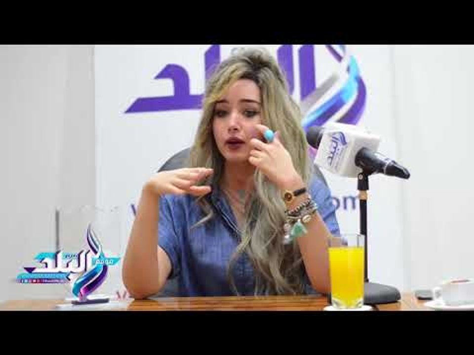 صدى البلد | تعرف علي حقيقية زواج هنا الزاهد من منتج "في لا لا لاند"