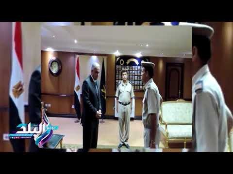 صدى البلد | مدير أمن الفيوم يكرم أمين شرطة رفض رشوة لتهريب سجين