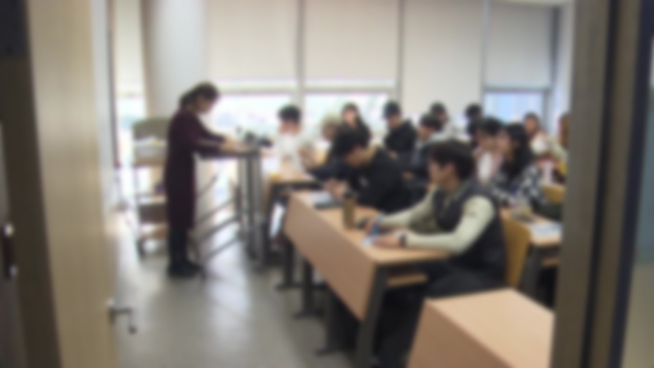 시험장에 부모 없으면 무효?...공인영어시험 불공정 약관 시정 / YTN