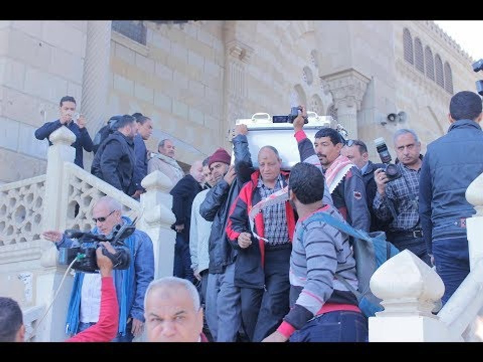 صدى البلد | تشييع جنازة المخرج عادل مكين وسط غياب تام من الفنانين