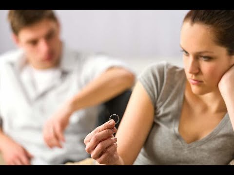 صدى البلد | المليونير والشيطانية .. زوجة لمحكمة الأسرة: زوجي اتجوز رقاصة وكان عايزني اغضب ربنا