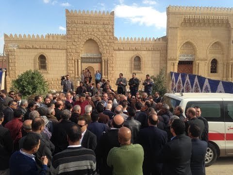 صدى البلد | وصول جثمان إبراهيم نافع لمثواه الأخير بأكتوبر