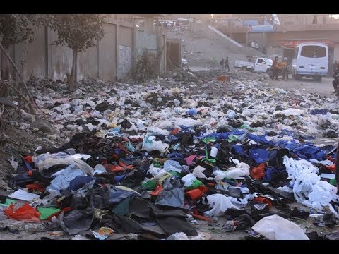 صدى البلد | تراكم القمامة أمام محولات كهرباء ناهيا..والاهالى تحذر من كارثة