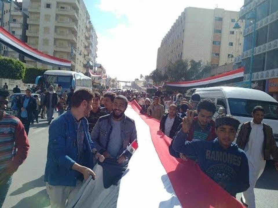 صدى البلد |  مسيرة بمطروح لدعم ترشح السيسي لفترة رئاسية ثانية