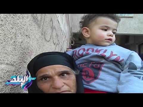 صدى البلد | مسنة بالفيوم تصطحب بناتها لتحرير توكيلات للرئيس السيسي