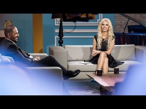 صدى البلد | الإعلامية عائشة : بدأت مشواري المهني بتقديم البرامج السياسية