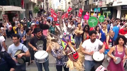 Türkiye'nin ilk 'siyahi başkanı' olmak için yarışıyor - İZMİR