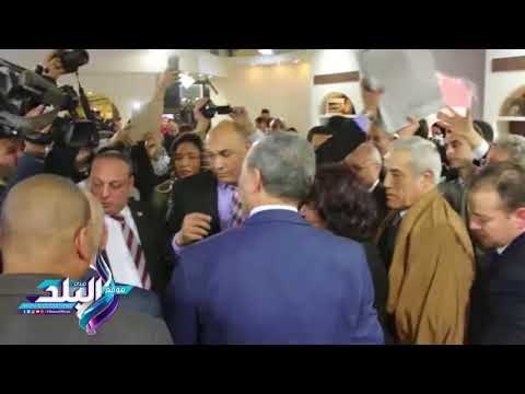 صدى البلد | وزير الثقافة الجزائري يكرم الدكتورة إيناس عبد الدايم