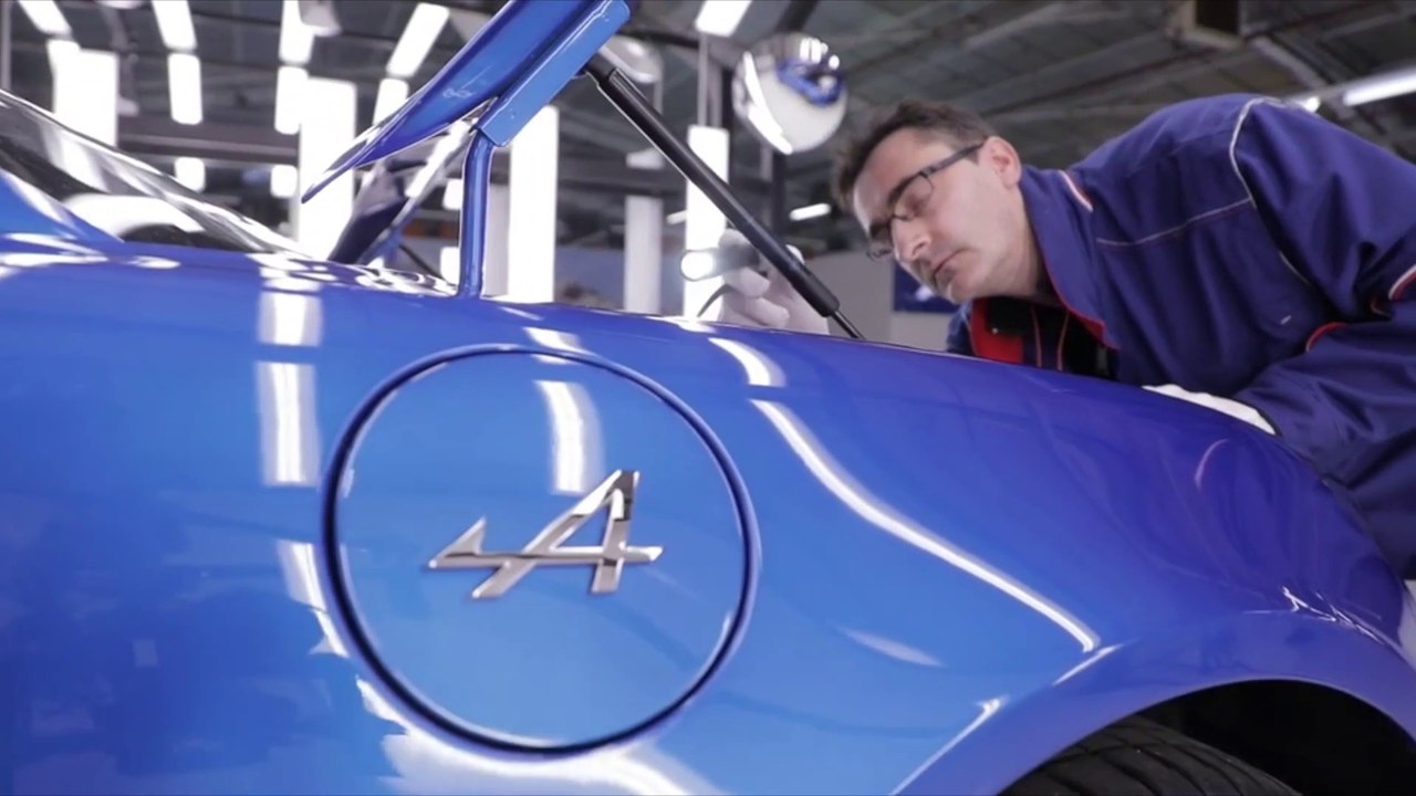 Production de l'Alpine A110 à l'usine de Dieppe