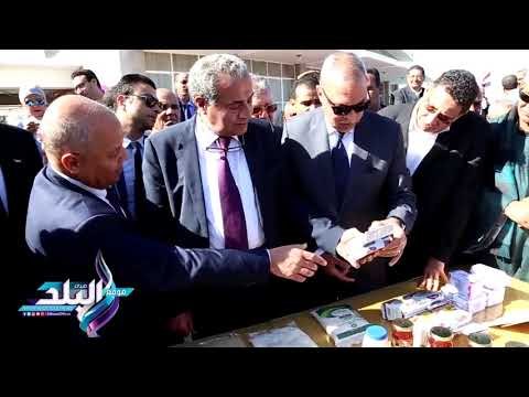 صدى البلد | وزير التموين ومحافظ قنا يتفقدان مصنعى السكر والورق بـ قوص