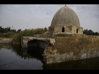 صدى البلد | بحيرة عين الحياة من مقصد للعلاج إلى مستنقع صرف صحي يضربه الإهمال