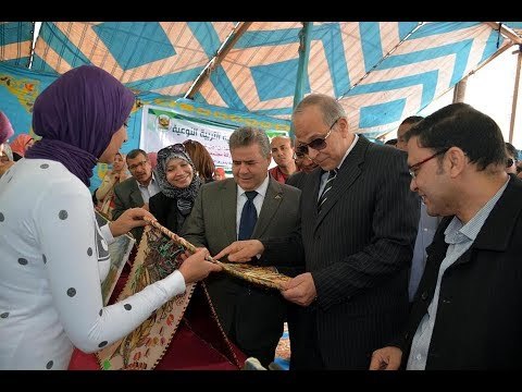 صدى البلد | القاضي و عشماوي يفتتحان معرض منتجات جامعة بنها