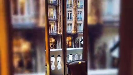 Şeyma Subaşı Paris'te Arkadaşları İle Dans Etti Çok Eğlendiler!