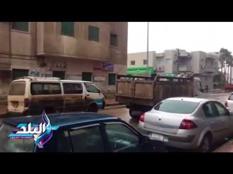 صدى البلد | امطار غزيرة بدمياط ومنع المراكب الصغيرة من الخروج للصيد