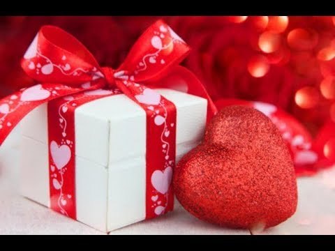 صدى البلد | عاوز تجيب هدية لحبيبتك؟ ...تعرف على أسعار هدايا الفلانتين