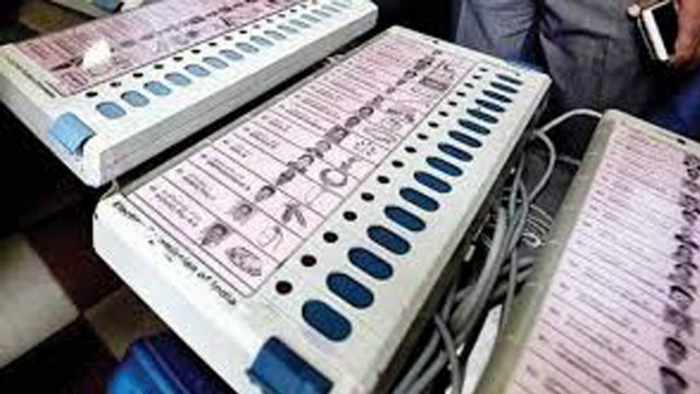 Lok Sabha Election : Election Commission का बड़ा कदम, EVM में होगा ये बदलाव | वनइंडिया हिंदी