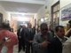 صدى البلد | محافظ أسيوط يقف في طابور الناخبين للإدلاء بصوته