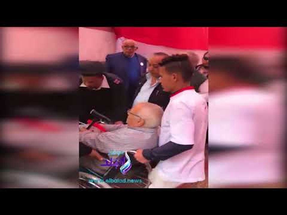 صدى البلد |  لجان الأزبكية تستقبل الناخبين ذوي القدرات الخاصة