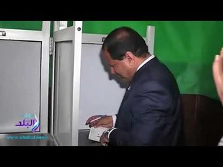 Descargar video: صدى البلد | محافظ الغربية يتفقد عددا من لجان الانتخابات بطنطا.. ويدلى بصوته بمدرسة محمد فريد