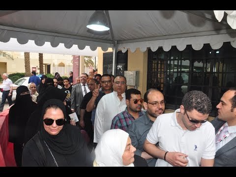 صدى البلد | ناخبة أمام مدرسة علي بن أبي طالب بشبرا: السيسي صان الأرض والعرض .